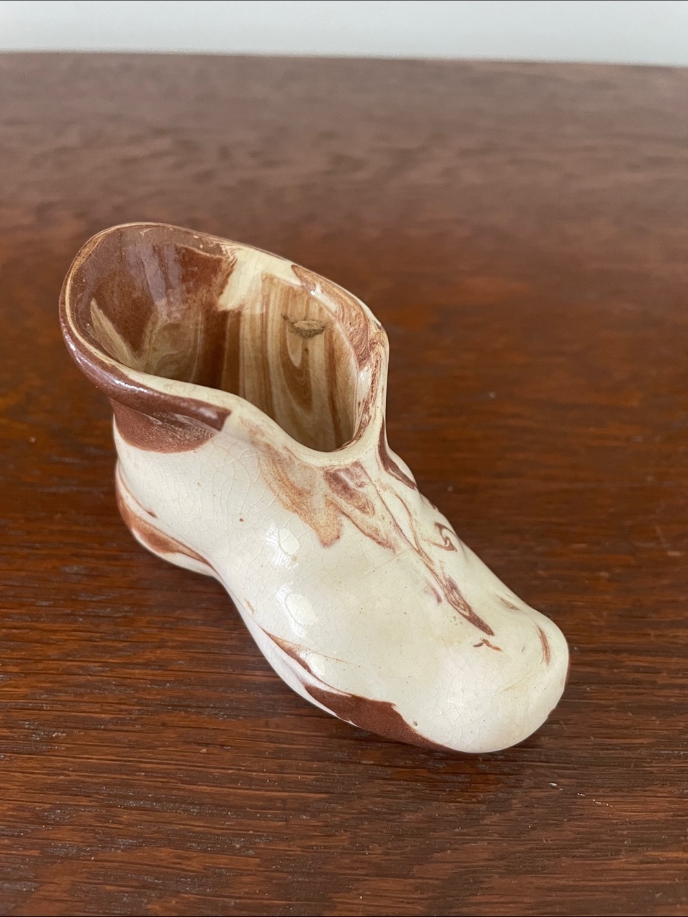 Marbled Ceramic Boot mini decor - Cream & Brown